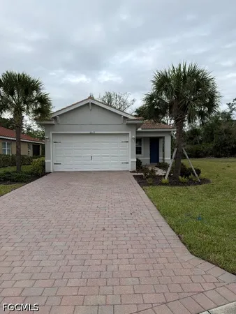 $279,900 | 2017 Summersweet Drive, Alva, FL 33920