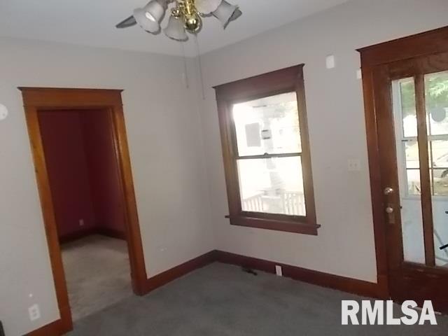 123 Fayette Street Clinton, IA 52732 - Photo 5 of 10 Gallery Image 5