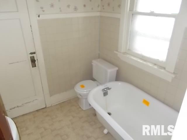 123 Fayette Street Clinton, IA 52732 - Photo 9 of 10 Gallery Image 9