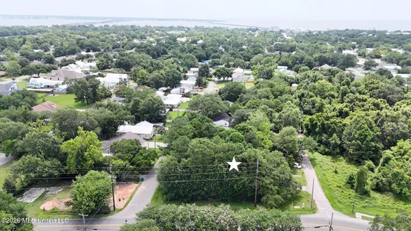 $350,000 | Demontluzin Avenue, Bay St. Louis, MS 39520