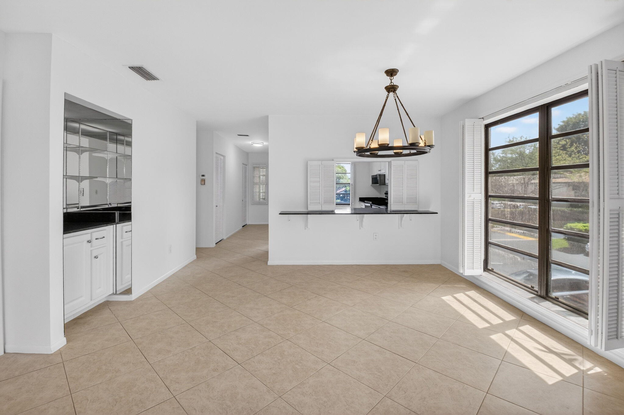 21691 Cypress Road, Unit 16B Boca Raton, FL 33433 - Photo 2 of 36 12-web-or-mls-DSC_1717
