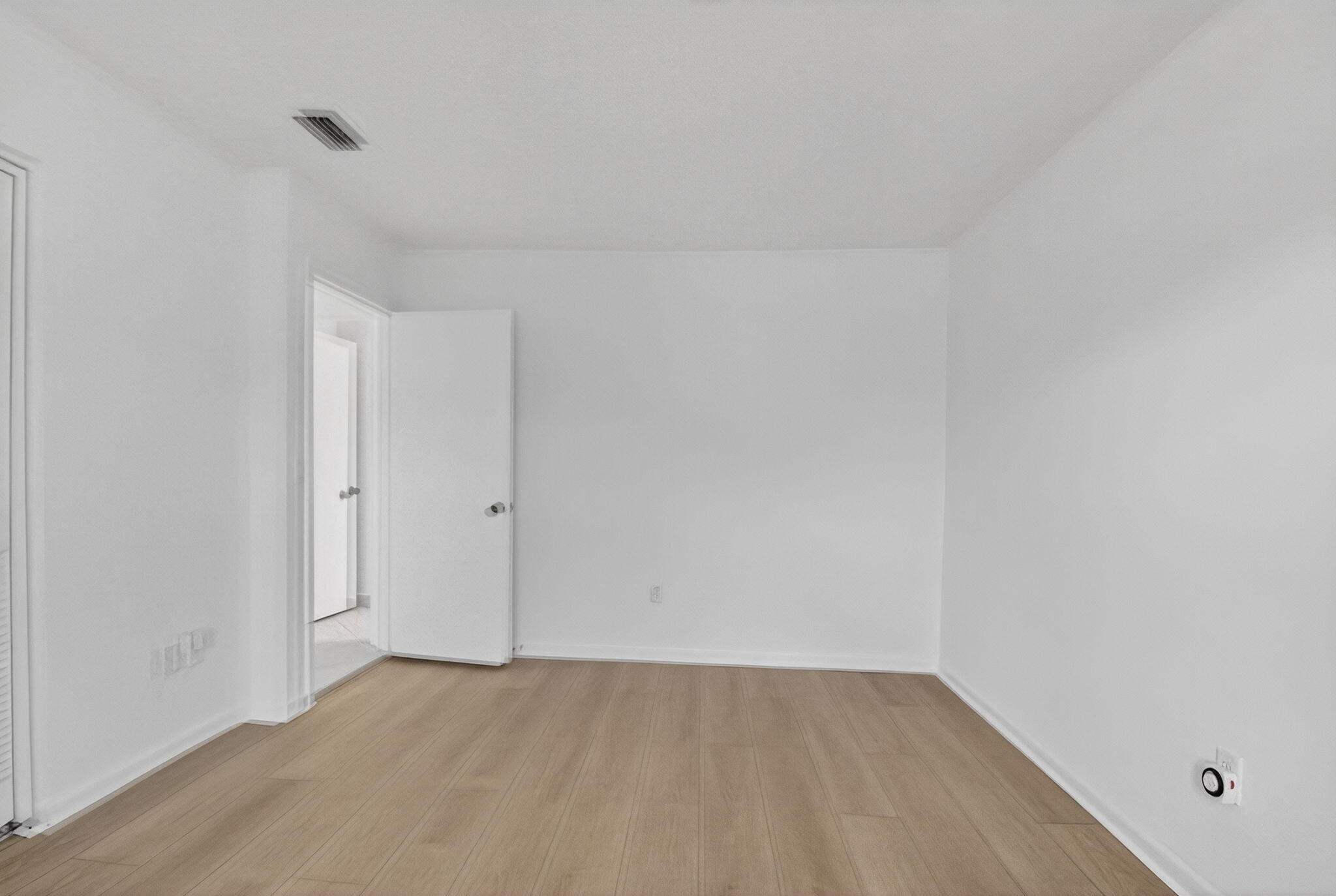 21691 Cypress Road, Unit 16B Boca Raton, FL 33433 - Photo 22 of 36 29-web-or-mls-DSC_1807