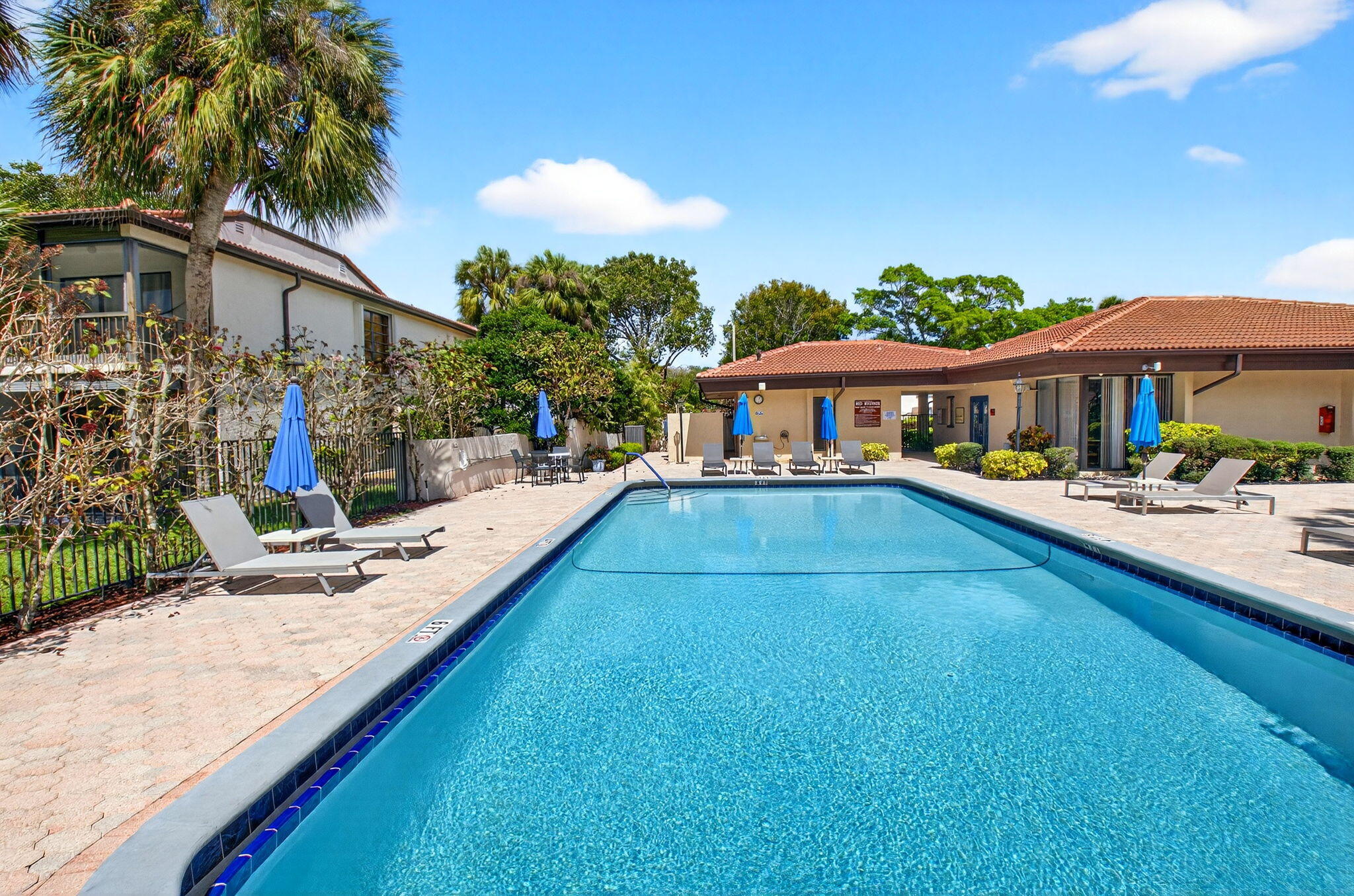 21691 Cypress Road, Unit 16B Boca Raton, FL 33433 - Photo 31 of 36 35-web-or-mls-DSC_1843