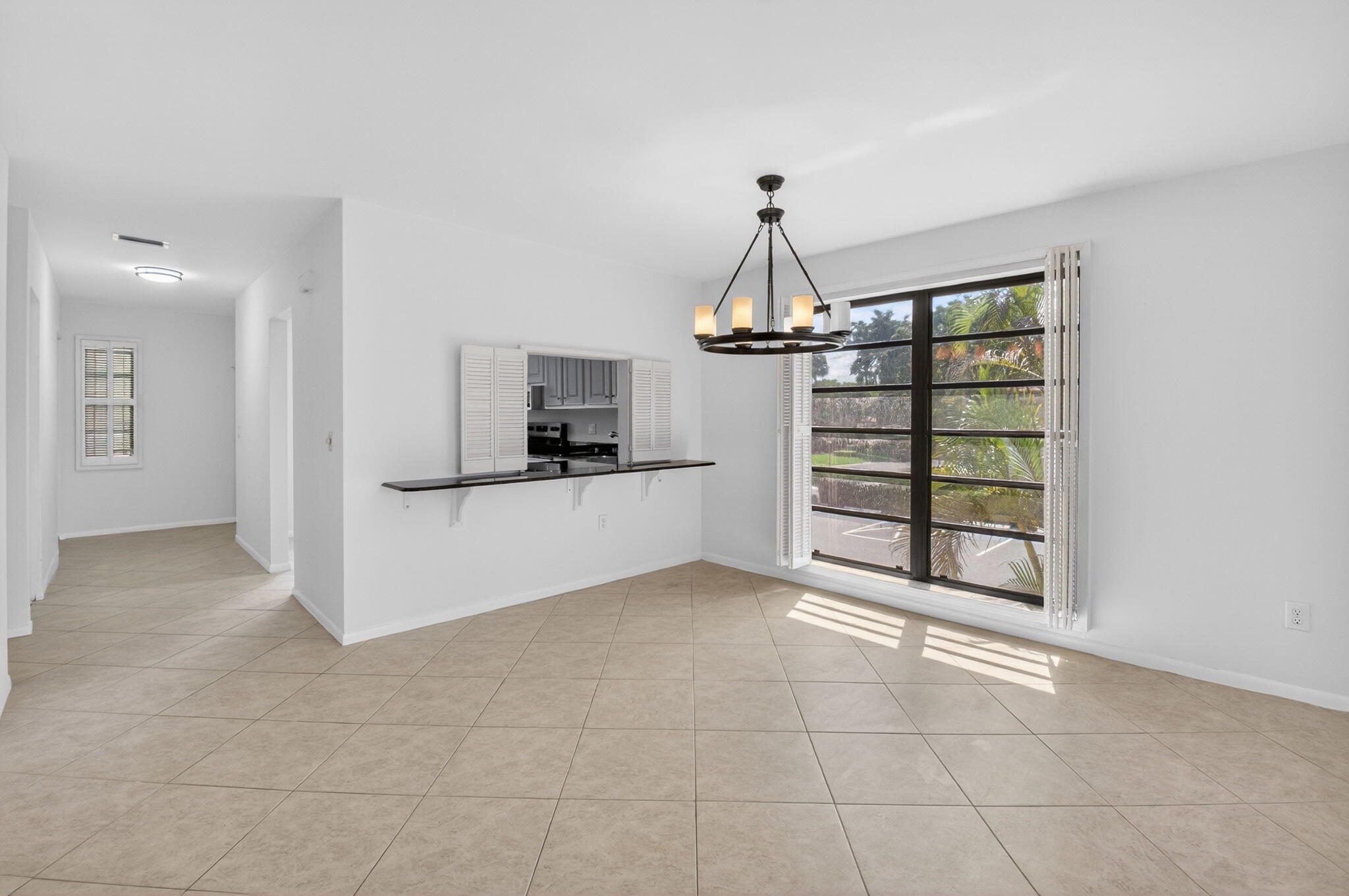 21691 Cypress Road, Unit 16B Boca Raton, FL 33433 - Photo 10 of 36 13-web-or-mls-DSC_1722