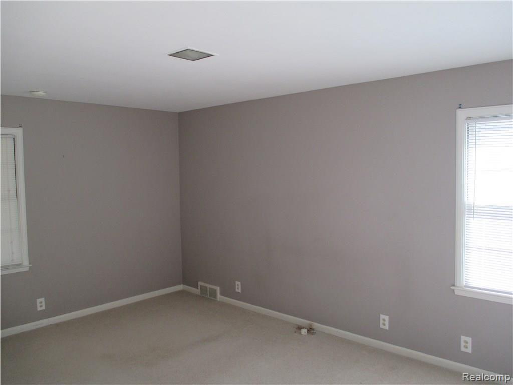 840 Harcourt Road Grosse Pointe, MI 48230 - Photo 7 of 27 IMG_2386.JPG