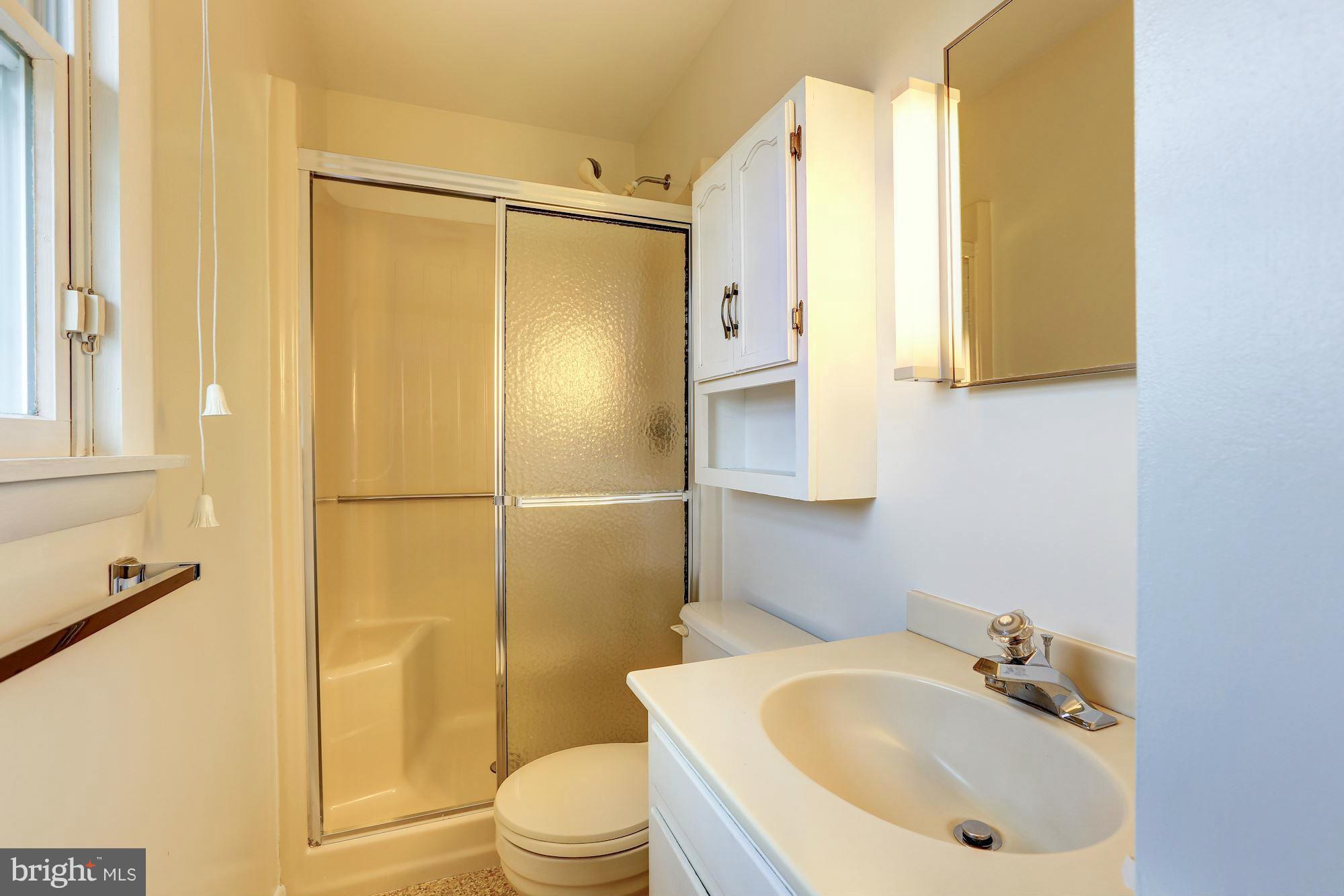 16015 West Old Baltimore Road Boyds, MD 20841 - Photo 11 of 24 Bath (Master)
