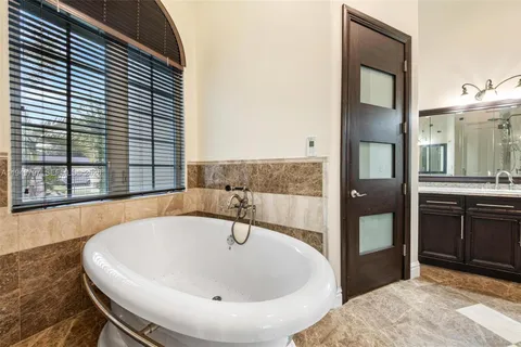 $1,300,000 | 14781 South River Drive, Miami, FL 33167