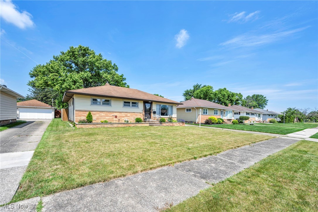 7356 Oakwood Road Parma, OH 44130 - Photo 39 of 45 Gallery Image 39