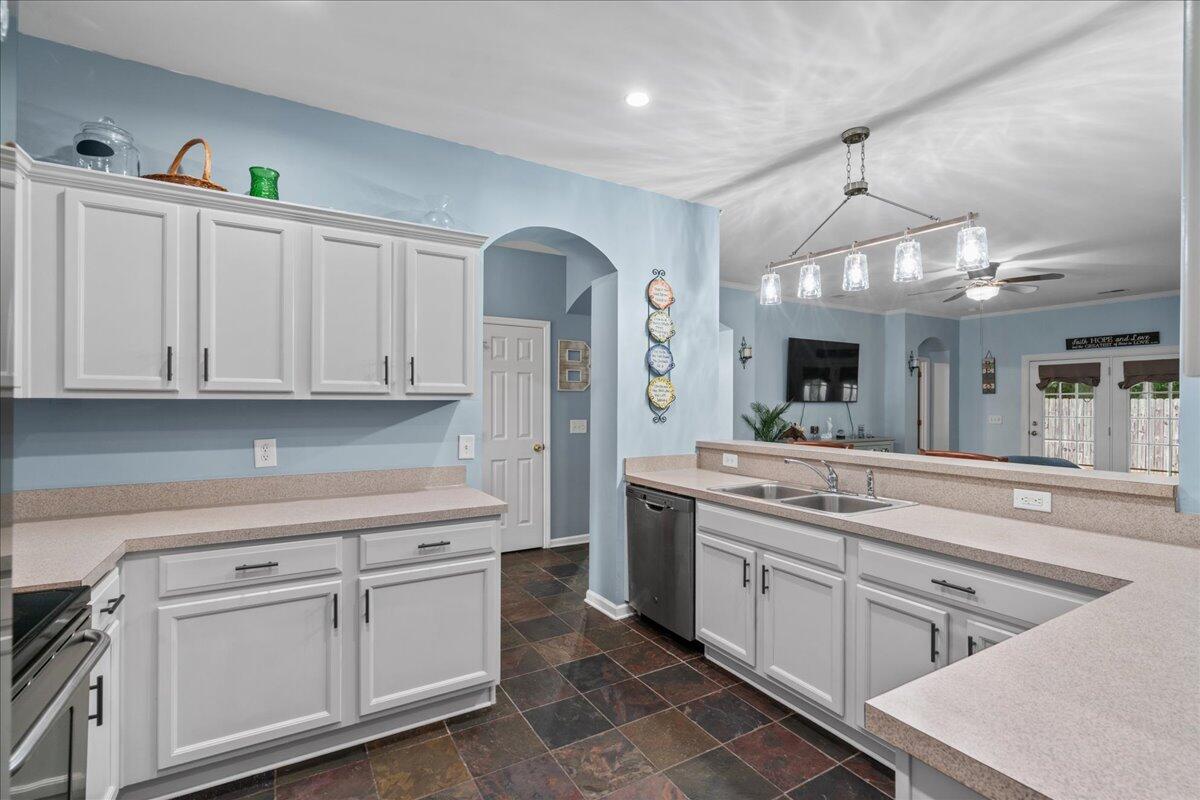 268 Westbrooke Road Summerville, SC 29486 - Photo 8 of 23 kitchen