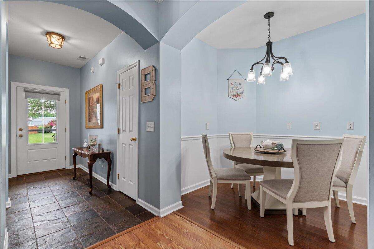 268 Westbrooke Road Summerville, SC 29486 - Photo 10 of 23 dining