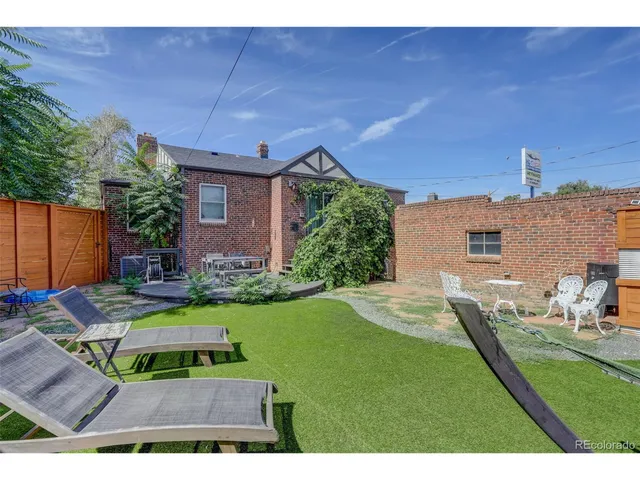 a view of backyard of house