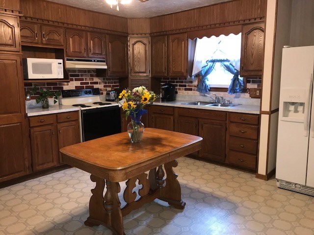 24 Miles Avenue Woonsocket, RI 02895 - Photo 18 of 27 Gallery Image 18