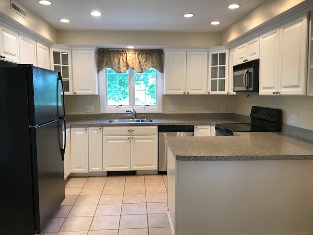 24 Miles Avenue Woonsocket, RI 02895 - Photo 3 of 27 Gallery Image 3