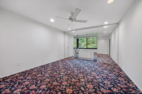 $648,000 | 21 Canterbury Road, Unit 15, Great Neck, NY 11021