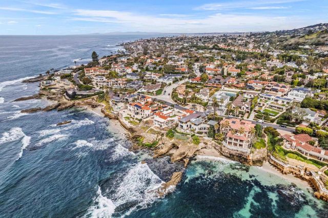 $13,863,000 | 6106 Camino De La Costa, La Jolla, CA 92037