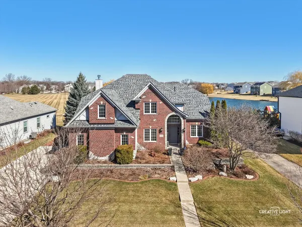 $650,000 | 3534 Hidden Fawn Drive, Elgin, IL 60124
