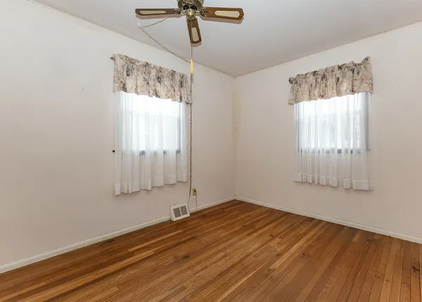 $109,500 | 308 North Stewart Street, Geneseo, IL 61254