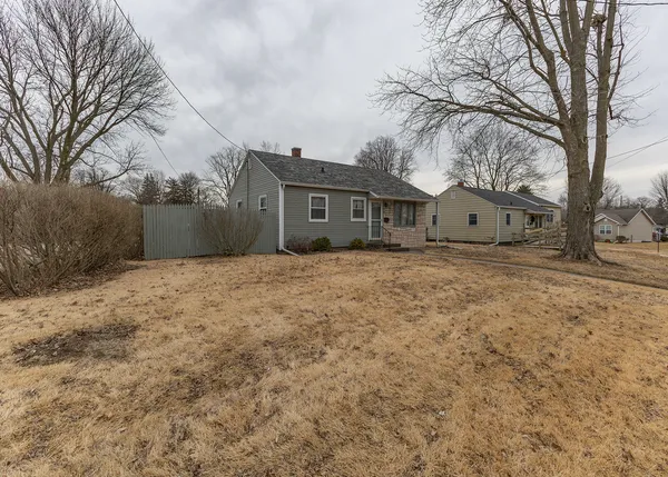 $109,500 | 308 North Stewart Street, Geneseo, IL 61254