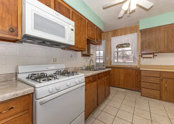 $109,500 | 308 North Stewart Street, Geneseo, IL 61254