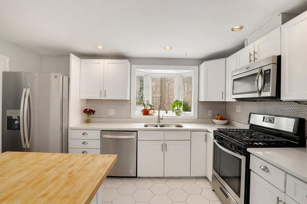 220 Robert Road Dedham, MA 02026 - Photo 8 of 32 Gallery Image 8