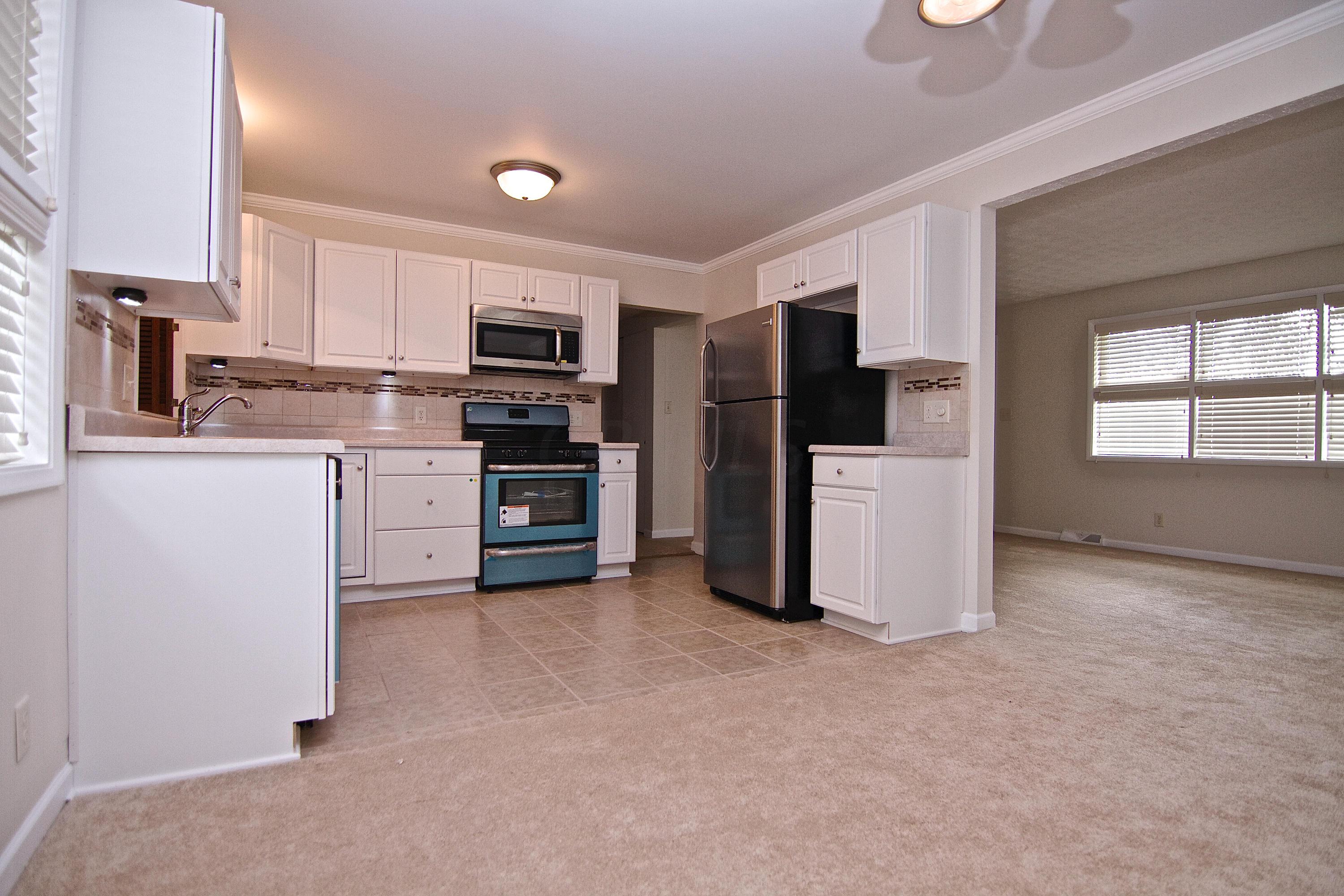 550 East Johnstown Road Gahanna, OH 43230 - Photo 1 of 18