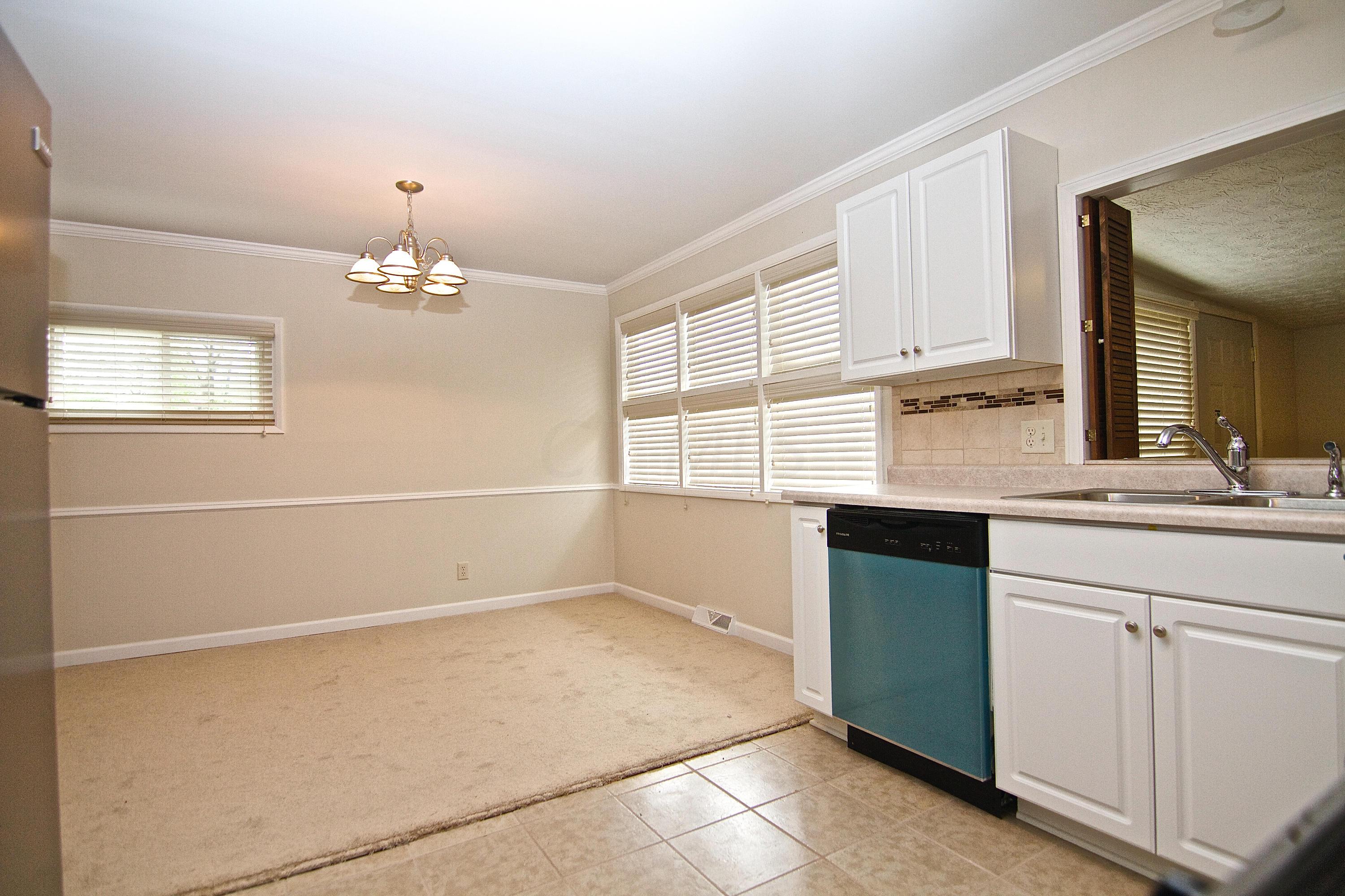 550 East Johnstown Road Gahanna, OH 43230 - Photo 8 of 18