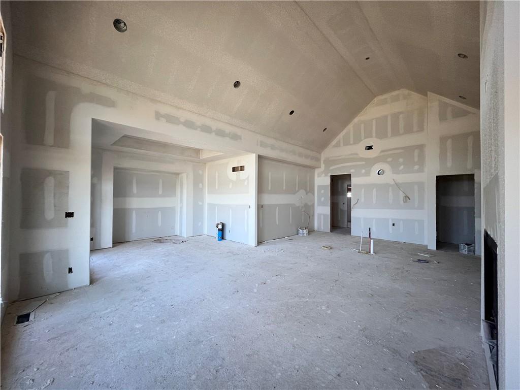 1628 Hanover Lane Raymore, MO 64083 - Photo 8 of 29