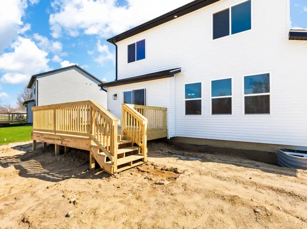 $319,700 | 2004 Grn Acrs Drive, Adrian, MI 49221