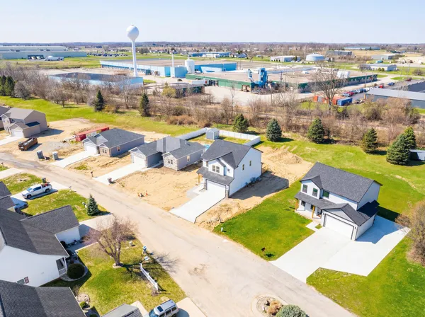 $319,700 | 2004 Grn Acrs Drive, Adrian, MI 49221