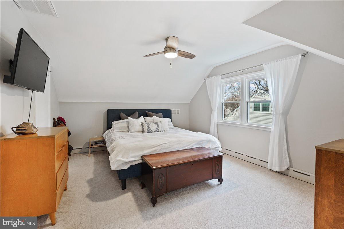 1234 Smithbridge Road Chadds Ford, PA 19317 - Photo 23 of 28 Upper Level Master Bedroom with sitting area
