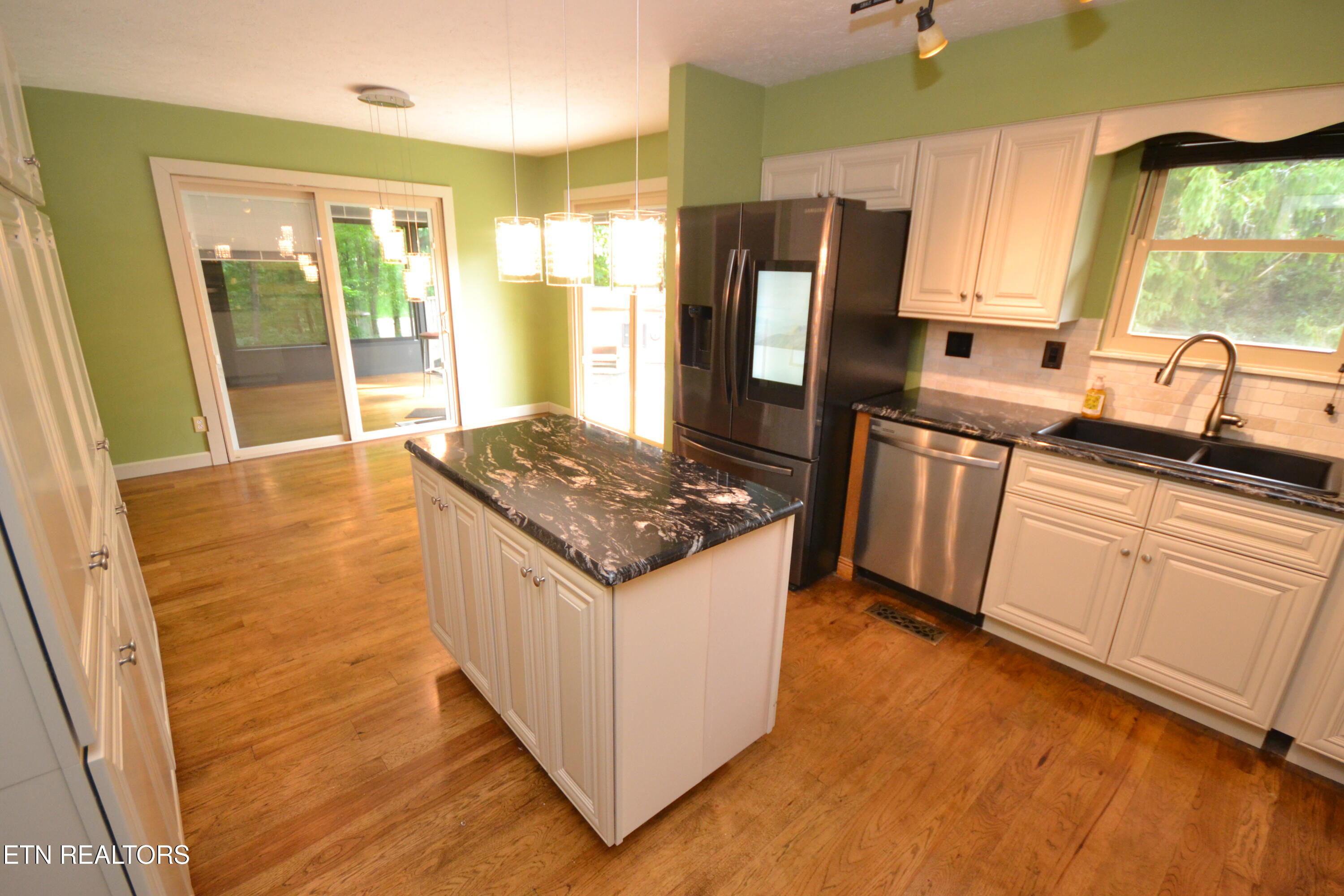 6703 Cate Road Powell, TN 37849 - Photo 3 of 23 Kitchen