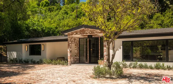 $4,495,000 | 18001 Boris Drive, Encino, CA 91316