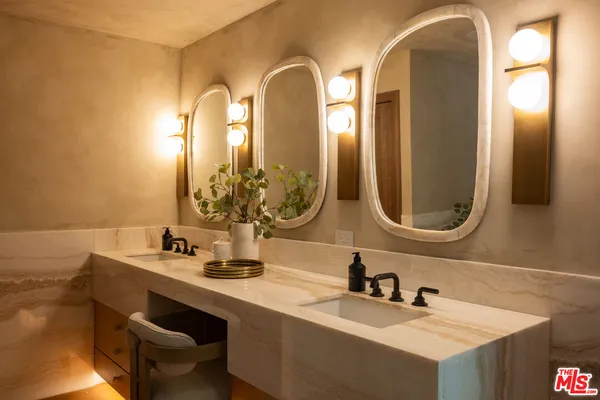 $4,495,000 | 18001 Boris Drive, Encino, CA 91316