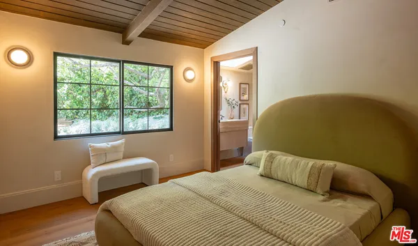 $4,495,000 | 18001 Boris Drive, Encino, CA 91316