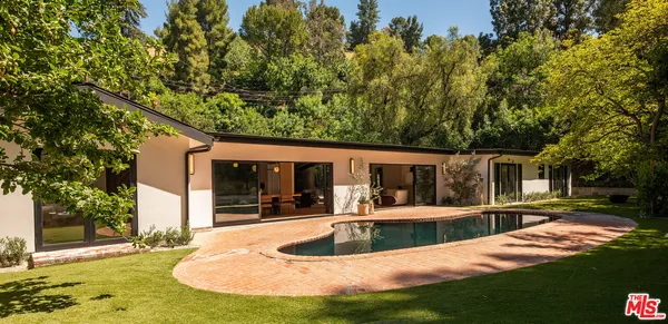 $4,495,000 | 18001 Boris Drive, Encino, CA 91316