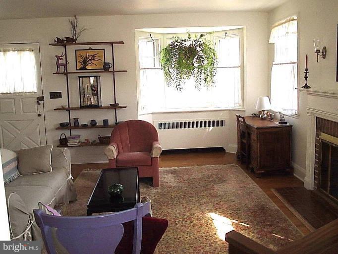 1541 Ralworth Road Baltimore, MD 21218 - Photo 15 of 24 View of Spacious LR from Formal DR