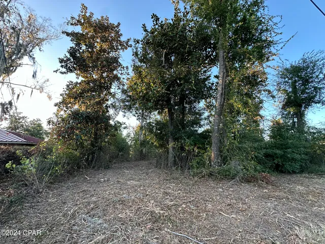 $89,900 | 9203 Lake Forest Drive, Youngstown, FL 32466