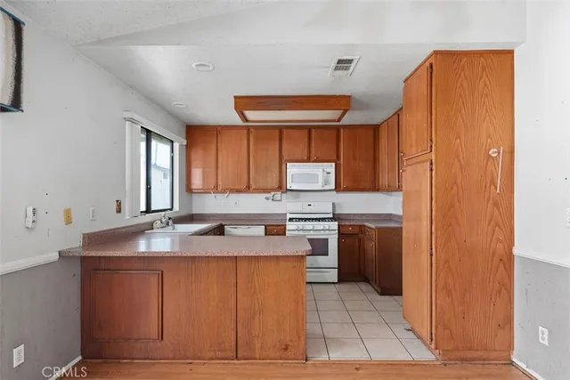 $425,000 | 407 Westminster Drive, San Jacinto, CA 92583