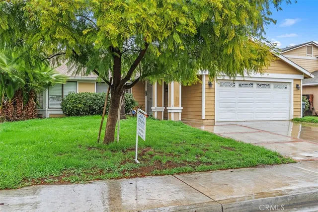 $425,000 | 407 Westminster Drive, San Jacinto, CA 92583