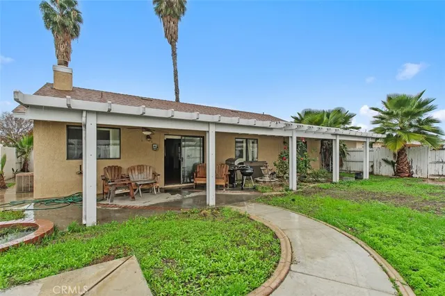 $425,000 | 407 Westminster Drive, San Jacinto, CA 92583