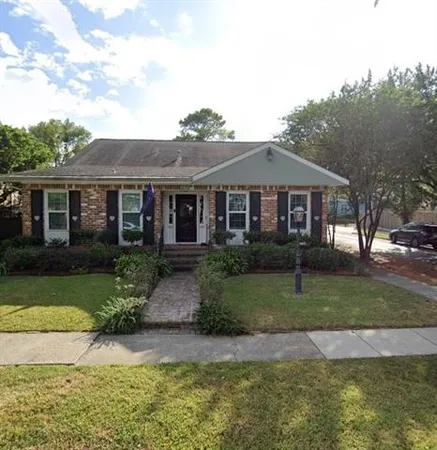 $2,350 | 7325 Sycamore Street, New Orleans, LA 70118