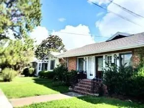 $2,500 | 7325 Sycamore Street, New Orleans, LA 70118