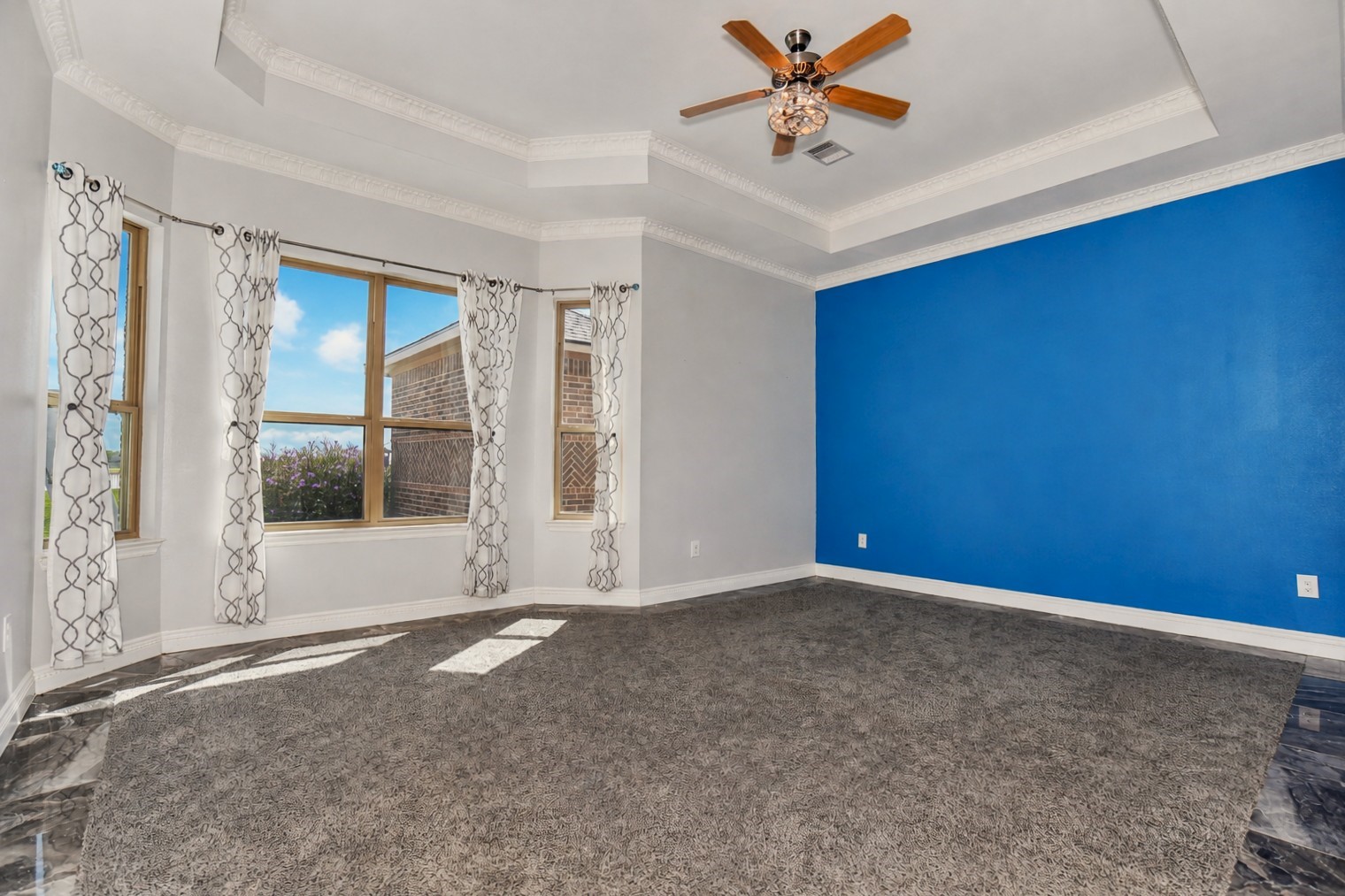 527 Lily Lane Rosharon, TX 77583 - Photo 13 of 29 Primary Bedroom