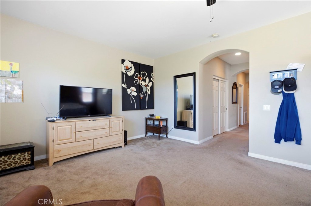 17133 Spring Canyon Place Riverside, CA 92503 - Photo 18 of 39 Gallery Image 18