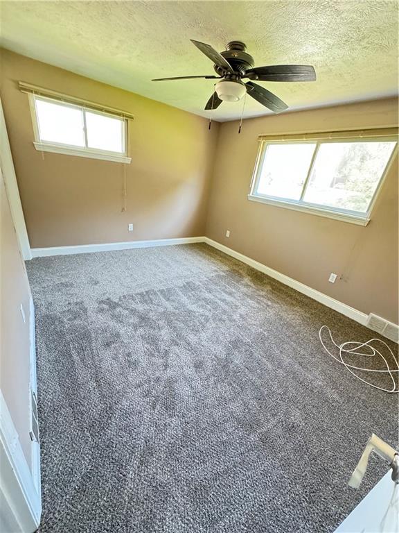 158 Drake Road Bethel Park, PA 15102 - Photo 9 of 19 Gallery Image 9