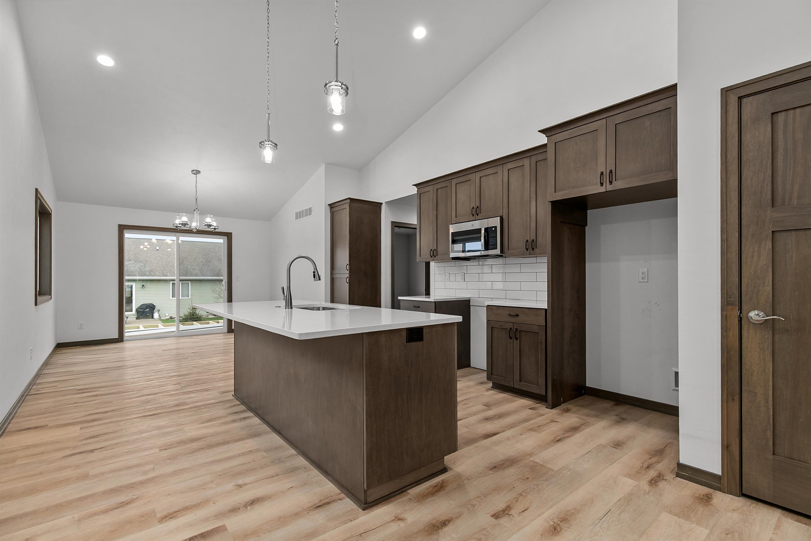 505 Founders Way Little Chute, WI 54140 - Photo 4 of 26