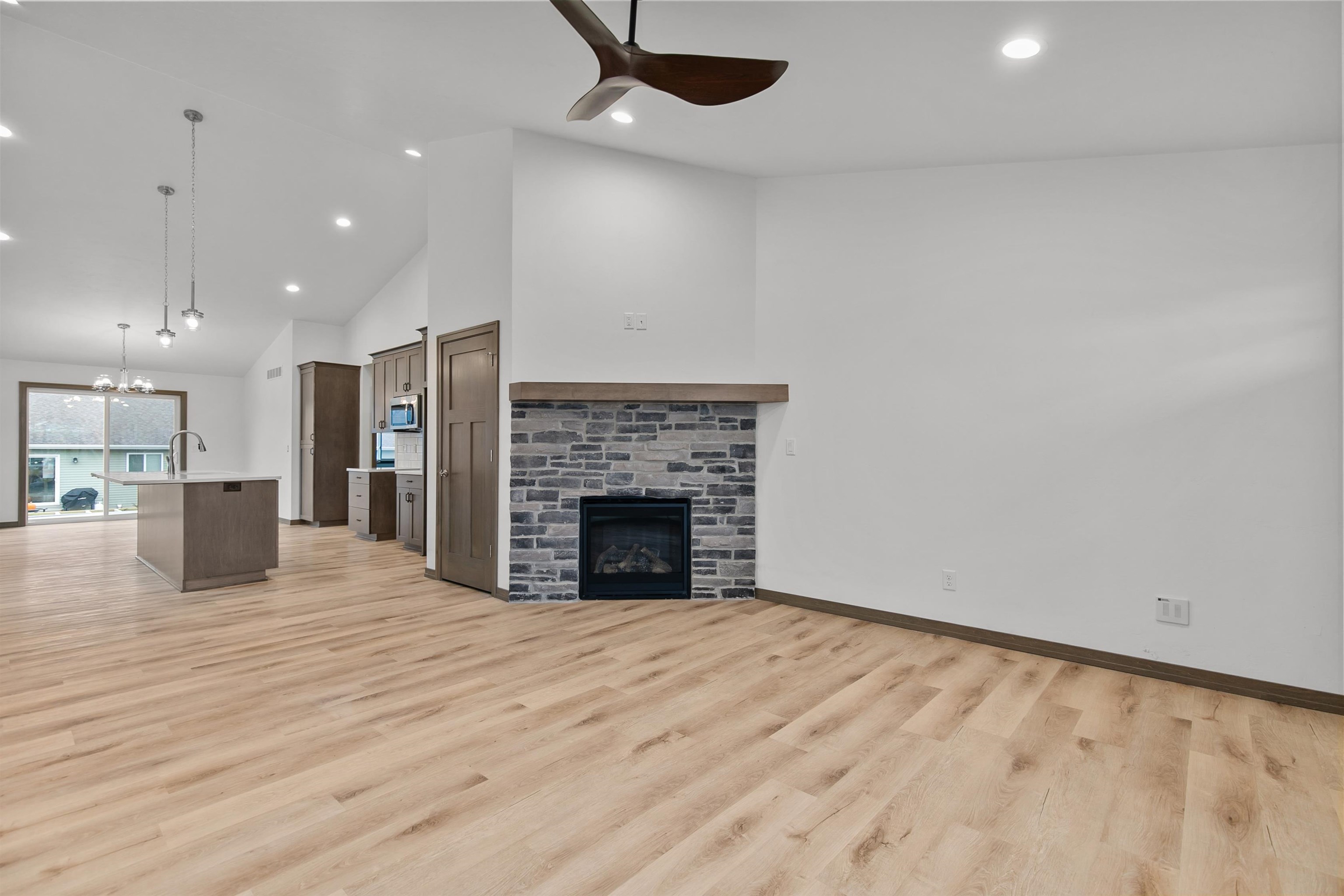 505 Founders Way Little Chute, WI 54140 - Photo 9 of 26