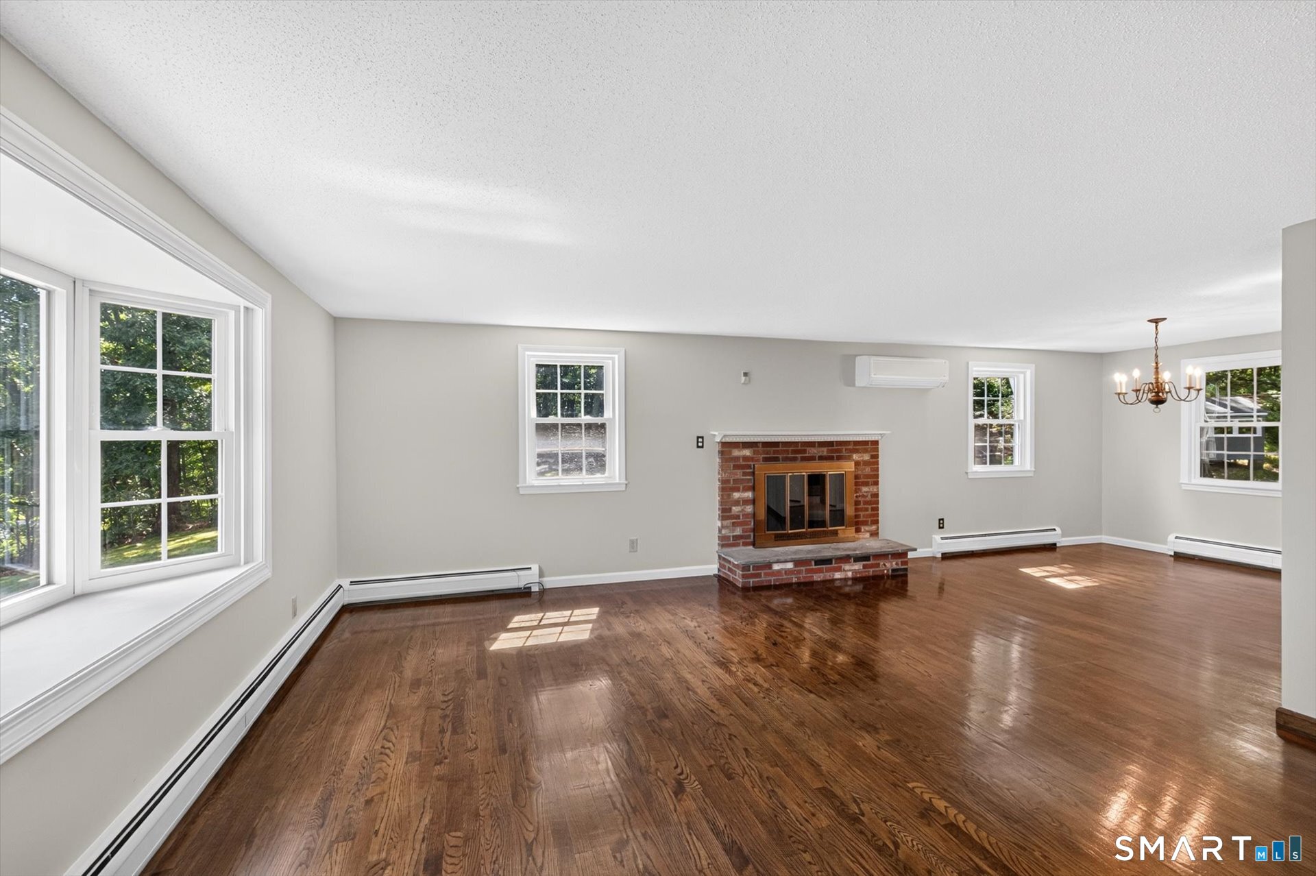 211 Mountain Road Granby, CT 06060 - Photo 8 of 38 Gallery Image 8