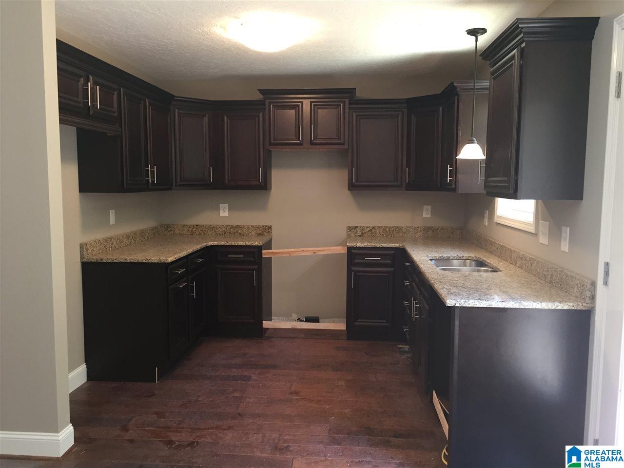 1009 Southeast Groves Pass Weaver, AL 36277 - Photo 10 of 21