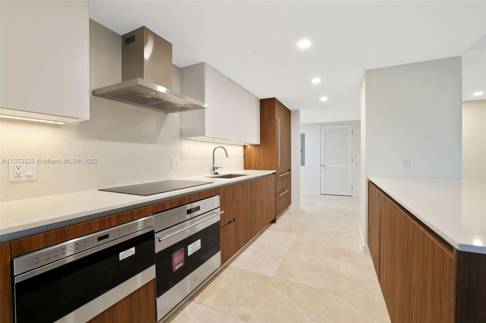 1504 Bay Road, Unit N0915 Miami Beach, FL 33139 - Photo 7 of 94